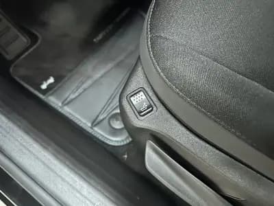 Vendo Jeep Renegade 2022 - 23950 EUR, 10796 km - AUTO.MOTO.pt