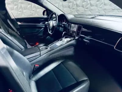 Vendo Porsche Panamera 2014 - 37990 EUR, 220436 km - AUTO.MOTO.pt