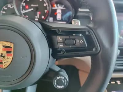 Vendo Porsche Macan 2024 - 88600 EUR, 20700 km - AUTO.MOTO.pt