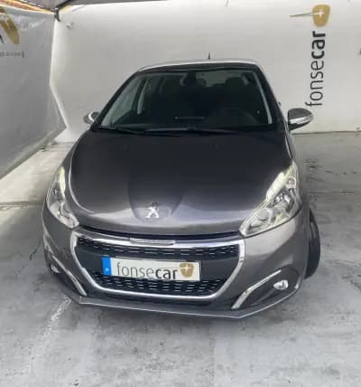 Sell Peugeot 208 2019 - 10750 EUR, 112682 km - AUTO.MOTO.pt