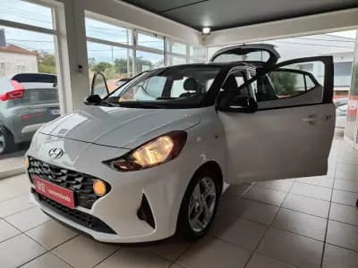 Vendo Hyundai i10 2021 - 14950 EUR, 23600 km - AUTO.MOTO.pt