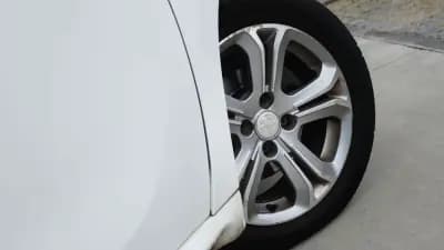 Vendo Peugeot 208 2015 - 9500 EUR, 210000 km - AUTO.MOTO.pt