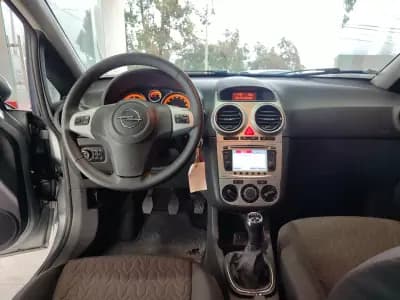 Sell Opel Corsa 2013 - 7990 EUR, 118654 km - AUTO.MOTO.pt