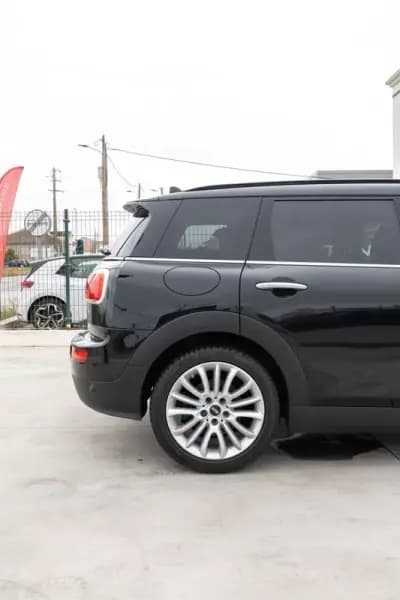 Vendo MINI Clubman 2016 - 16550 EUR, 129000 km - AUTO.MOTO.pt