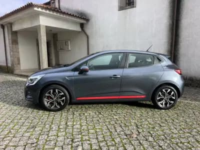 Vendo Renault Clio 2020 - 13900 EUR, 87000 km - AUTO.MOTO.pt