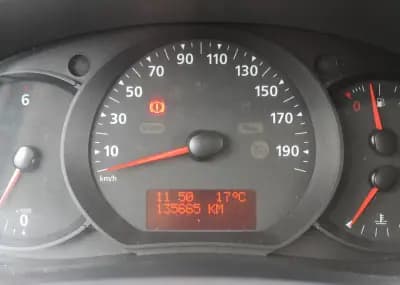 Vendo Renault Kangoo 2019 - 11900 EUR, 135000 km - AUTO.MOTO.pt