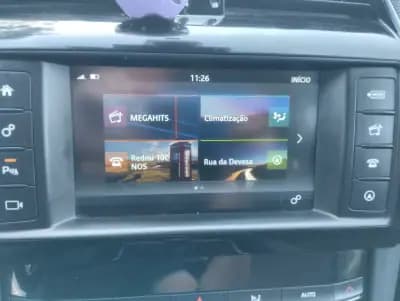 Vendo Jaguar F-Pace 2017 - 24900 EUR, 180000 km - AUTO.MOTO.pt