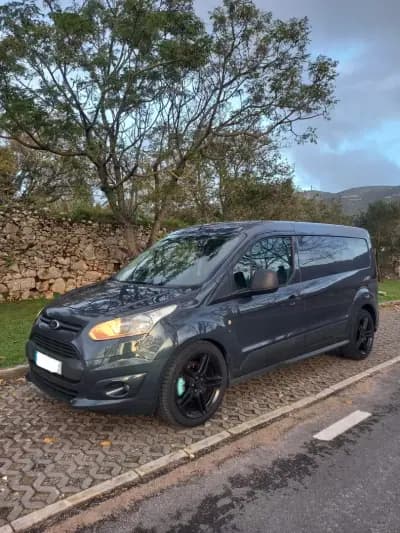 Vendo Ford Transit Connect 2014 - 10900 EUR, 227000 km - AUTO.MOTO.pt
