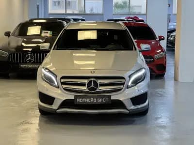 Sell Mercedes-Benz GLA 200 2015 - 21990 EUR, 120000 km - AUTO.MOTO.pt