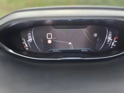 Vendo Peugeot 3008 2021 - 21900 EUR, 148000 km - AUTO.MOTO.pt