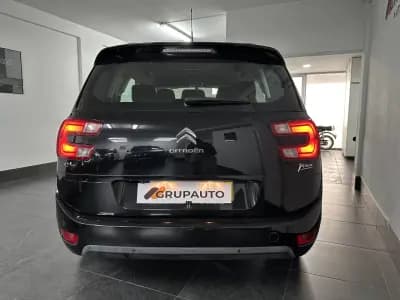 Vendo Citroën C4 Grand Picasso 2015 - 13450 EUR, 120000 km - AUTO.MOTO.pt