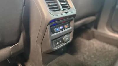 Vendo Volkswagen Tiguan 2020 - 21900 EUR, 162332 km - AUTO.MOTO.pt