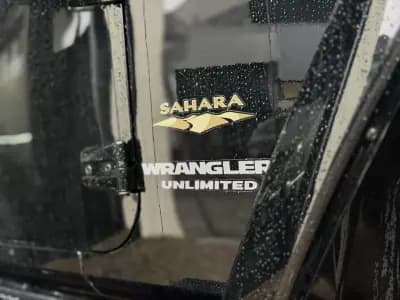 Sell Jeep Wrangler Unlimited 2012 - 42000 EUR, 95554 km - AUTO.MOTO.pt