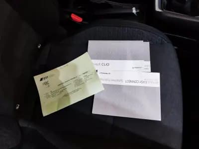 Vendo Renault Clio 2021 - 13350 EUR, 61000 km - AUTO.MOTO.pt