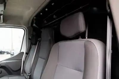 Vendo Renault Master 2023 - 22750 EUR, 166000 km - AUTO.MOTO.pt