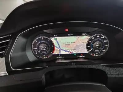 Vendo Volkswagen Passat Variant 2018 - 21990 EUR, 137500 km - AUTO.MOTO.pt