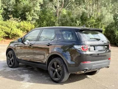 Vendo Land Rover Discovery Sport 2015 - 15900 EUR, 166000 km - AUTO.MOTO.pt