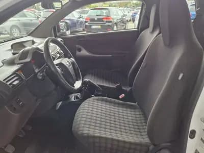 Sell Toyota iQ 2009 - 4450 EUR, 158000 km - AUTO.MOTO.pt