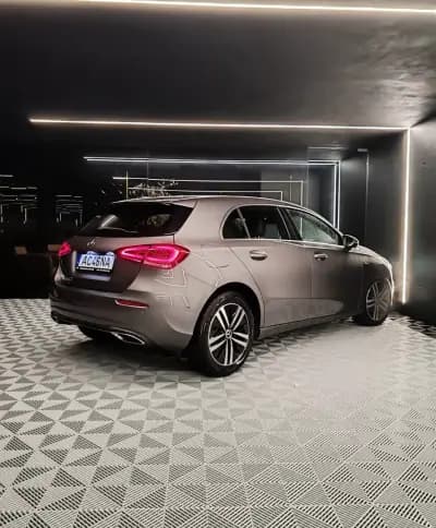 Vendo Mercedes-Benz A 250e 2020 - 24400 EUR, 101000 km - AUTO.MOTO.pt