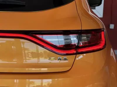 Sell Renault Mégane 2019 - 49990 EUR, 11812 km - AUTO.MOTO.pt