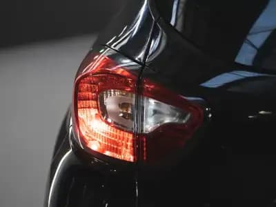 Vendo Renault Captur 2016 - 11490 EUR, 153000 km - AUTO.MOTO.pt