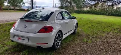 Vendo Volkswagen New Beetle 2011 - 18490 EUR, 163800 km - AUTO.MOTO.pt