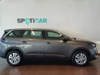Vendo Peugeot 5008 2023 - 33500 EUR, 16000 km - AUTO.MOTO.pt