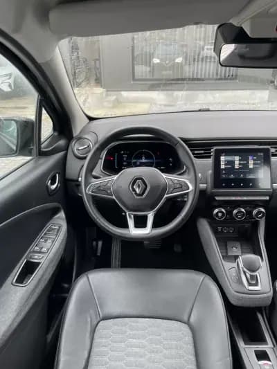 Vendo Renault Zoe 2020 - 15250 EUR, 80651 km - AUTO.MOTO.pt