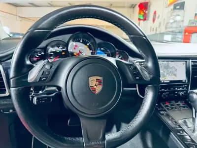 Vendo Porsche Panamera 2014 - 37990 EUR, 220436 km - AUTO.MOTO.pt