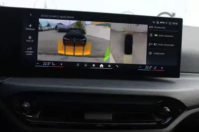 Vendo BMW 330 2025 - 54980 EUR, 18652 km - AUTO.MOTO.pt