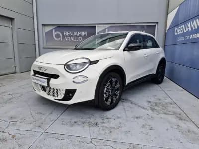 Vendo Fiat 600 2025 - 25750 EUR, 11200 km - AUTO.MOTO.pt