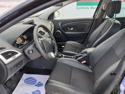 Sell Renault Mégane Sport Tourer 2017 - 7750 EUR, 141758 km - AUTO.MOTO.pt