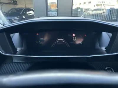 Sell Peugeot 2008 2021 - 16850 EUR, 43376 km - AUTO.MOTO.pt