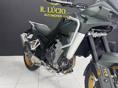 Vendo mota Kove Moto 800X Pro 2025 - 7990 EUR, 0 km - AUTO.MOTO.pt