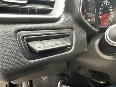 Vendo Renault Clio 2020 - 13900 EUR, 87000 km - AUTO.MOTO.pt