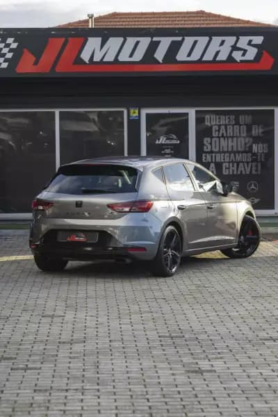 Vendo SEAT Leon 2015 - 20900 EUR, 131530 km - AUTO.MOTO.pt