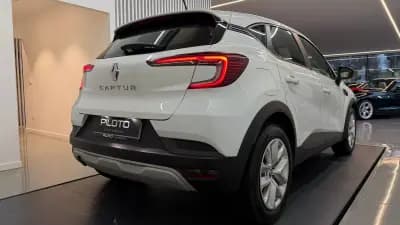Vendo Renault Captur 2021 - 13990 EUR, 167491 km - AUTO.MOTO.pt