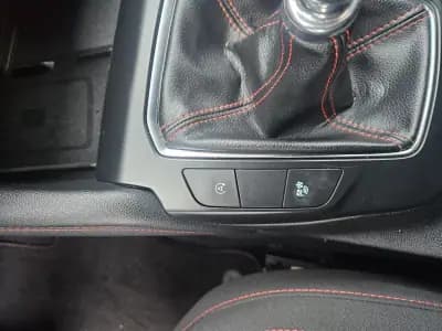 Vendo Ford Kuga 2022 - 18800 EUR, 129800 km - AUTO.MOTO.pt