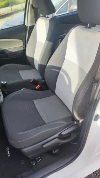 Vendo Toyota Yaris 2020 - 12579 EUR, 190178 km - AUTO.MOTO.pt