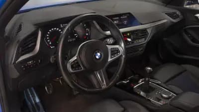 Vendo BMW 116 2021 - 21900 EUR, 104000 km - AUTO.MOTO.pt