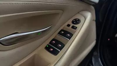 Vendo BMW 520 2013 - 13990 EUR, 253031 km - AUTO.MOTO.pt