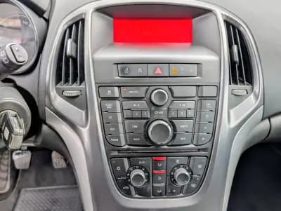 Sell Opel Astra Sports Tourer 2012 - 3900 EUR, 274564 km - AUTO.MOTO.pt