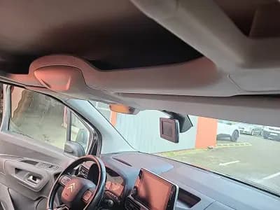 Sell Citroën Berlingo 2021 - 17400 EUR, 69486 km - AUTO.MOTO.pt