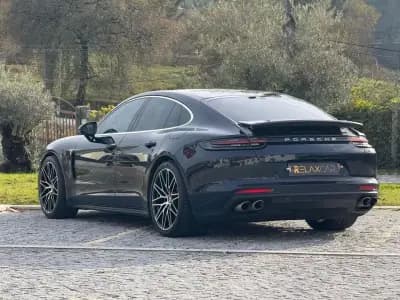 Vendo Porsche Panamera 2017 - 58990 EUR, 114000 km - AUTO.MOTO.pt