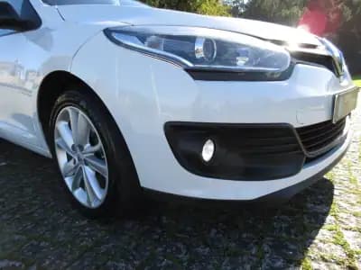 Vendo Renault Mégane 2015 - 8990 EUR, 198000 km - AUTO.MOTO.pt