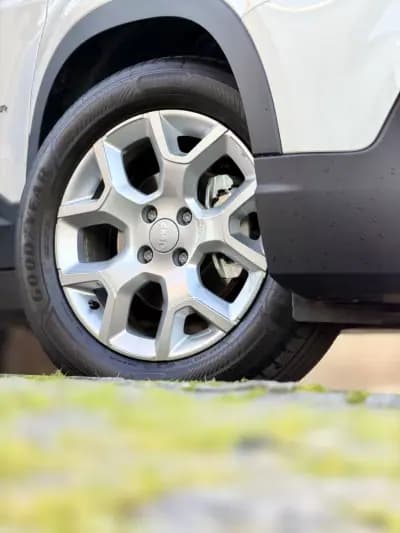 Sell Jeep Avenger 2025 - 21950 EUR, 4000 km - AUTO.MOTO.pt