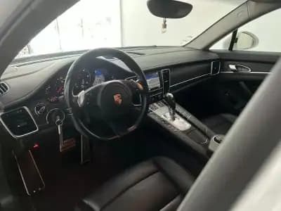 Sell Porsche Panamera 2015 - 43490 EUR, 112611 km - AUTO.MOTO.pt