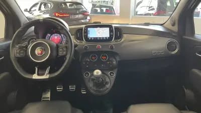 Vendo Abarth 595 2021 - 21990 EUR, 52892 km - AUTO.MOTO.pt