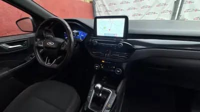 Vendo Ford Kuga 2022 - 17900 EUR, 76500 km - AUTO.MOTO.pt
