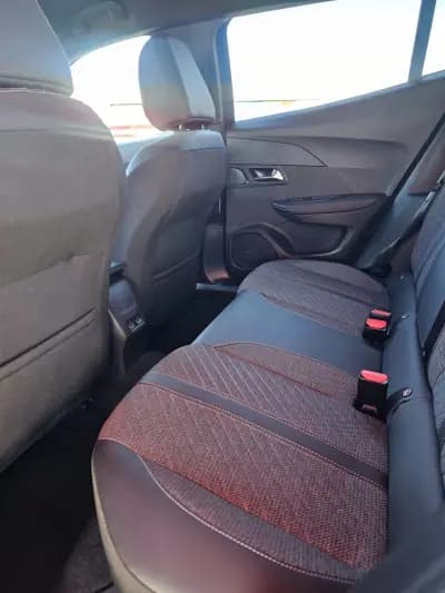 Vendo Peugeot 2008 2024 - 22900 EUR, 27230 km - AUTO.MOTO.pt